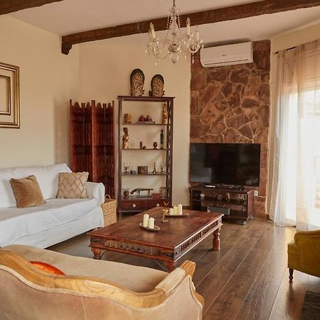 Amazing Vila Close To Sitges, Jacuzzi, Swimming Pool & Exellent Views Оливелья Экстерьер фото