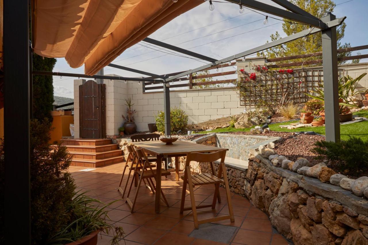 Amazing Vila Close To Sitges, Jacuzzi, Swimming Pool & Exellent Views Оливелья Экстерьер фото