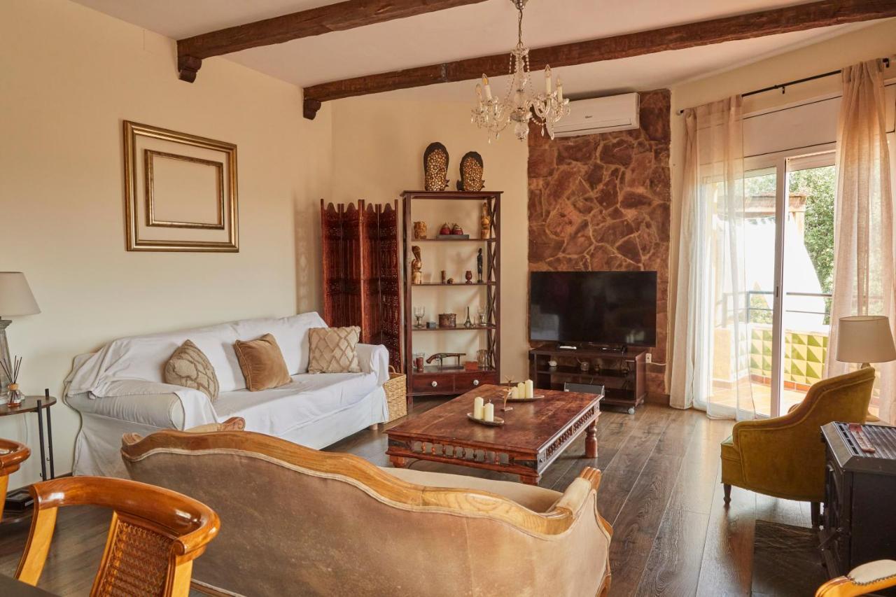 Amazing Vila Close To Sitges, Jacuzzi, Swimming Pool & Exellent Views Оливелья Экстерьер фото