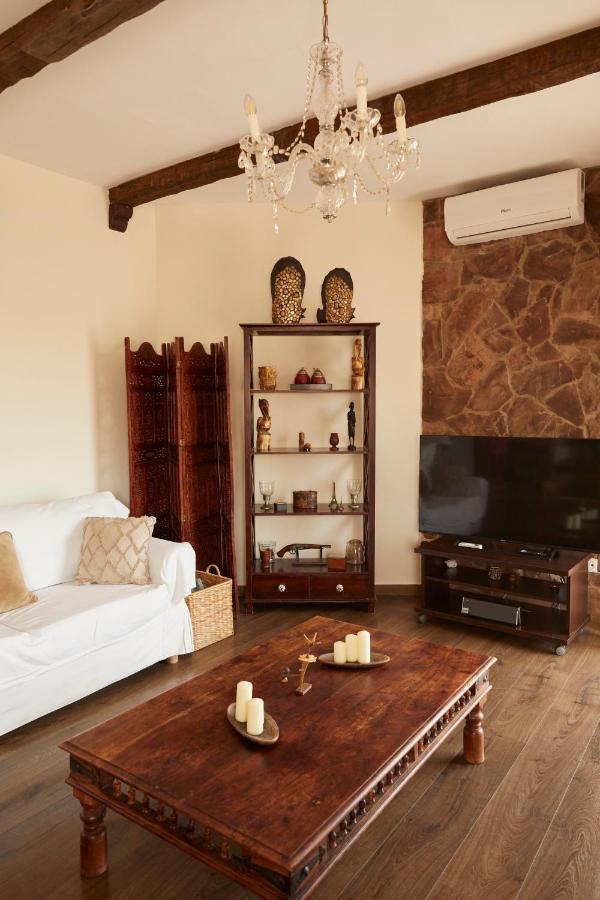 Amazing Vila Close To Sitges, Jacuzzi, Swimming Pool & Exellent Views Оливелья Экстерьер фото