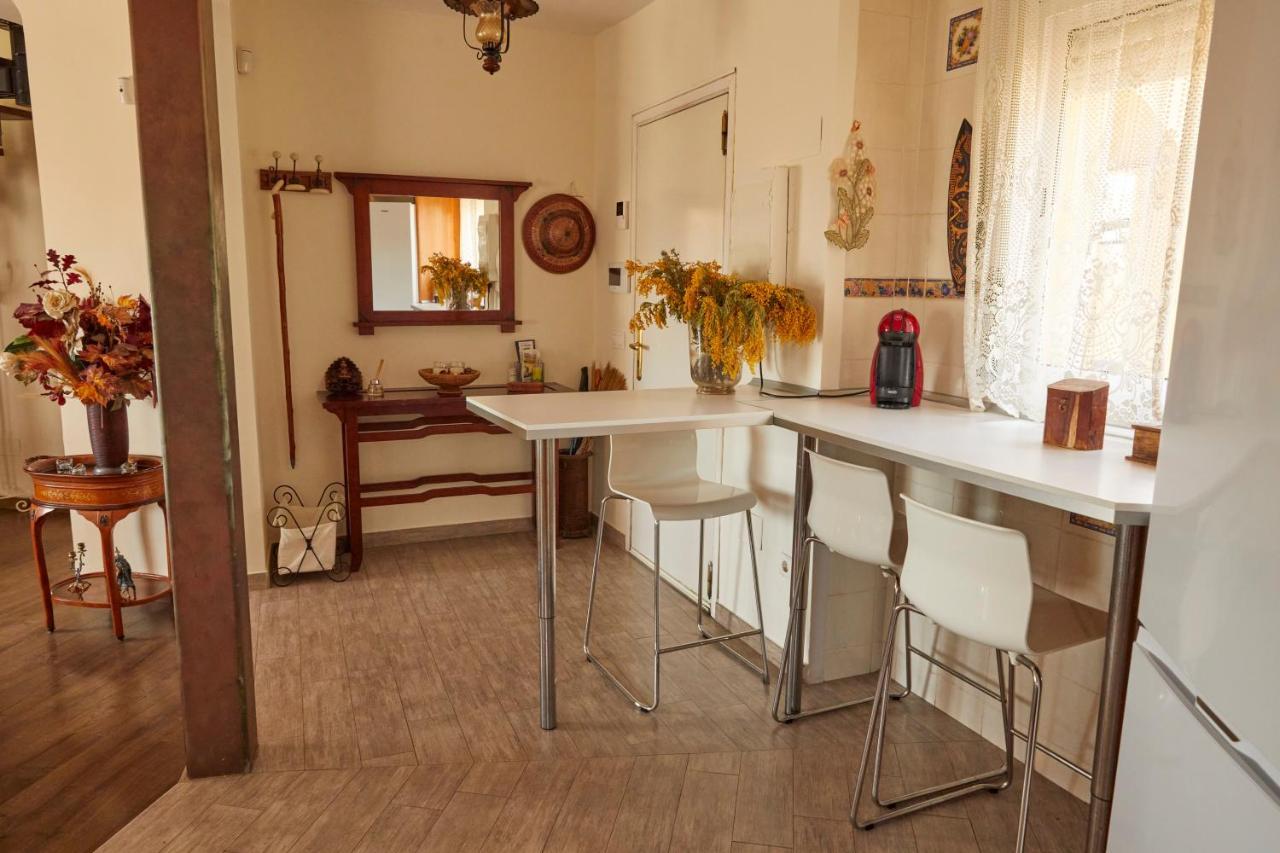 Amazing Vila Close To Sitges, Jacuzzi, Swimming Pool & Exellent Views Оливелья Экстерьер фото