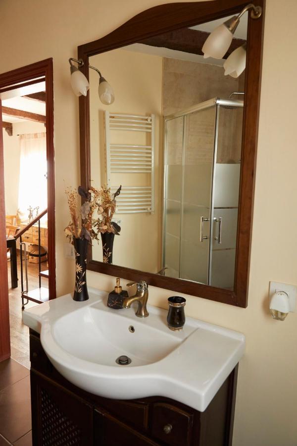 Amazing Vila Close To Sitges, Jacuzzi, Swimming Pool & Exellent Views Оливелья Экстерьер фото